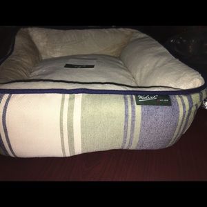NEW DOG BEDS FOR A LOW PRICE